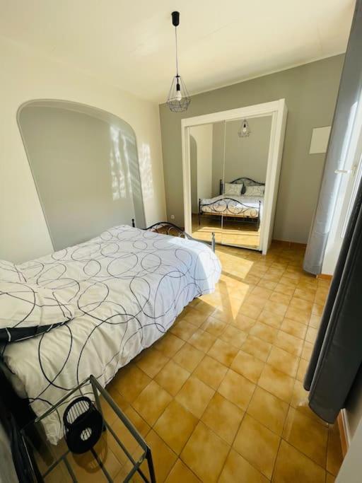 Chez Leo I - Appartement T2 Proche Tricastin Bollène Εξωτερικό φωτογραφία